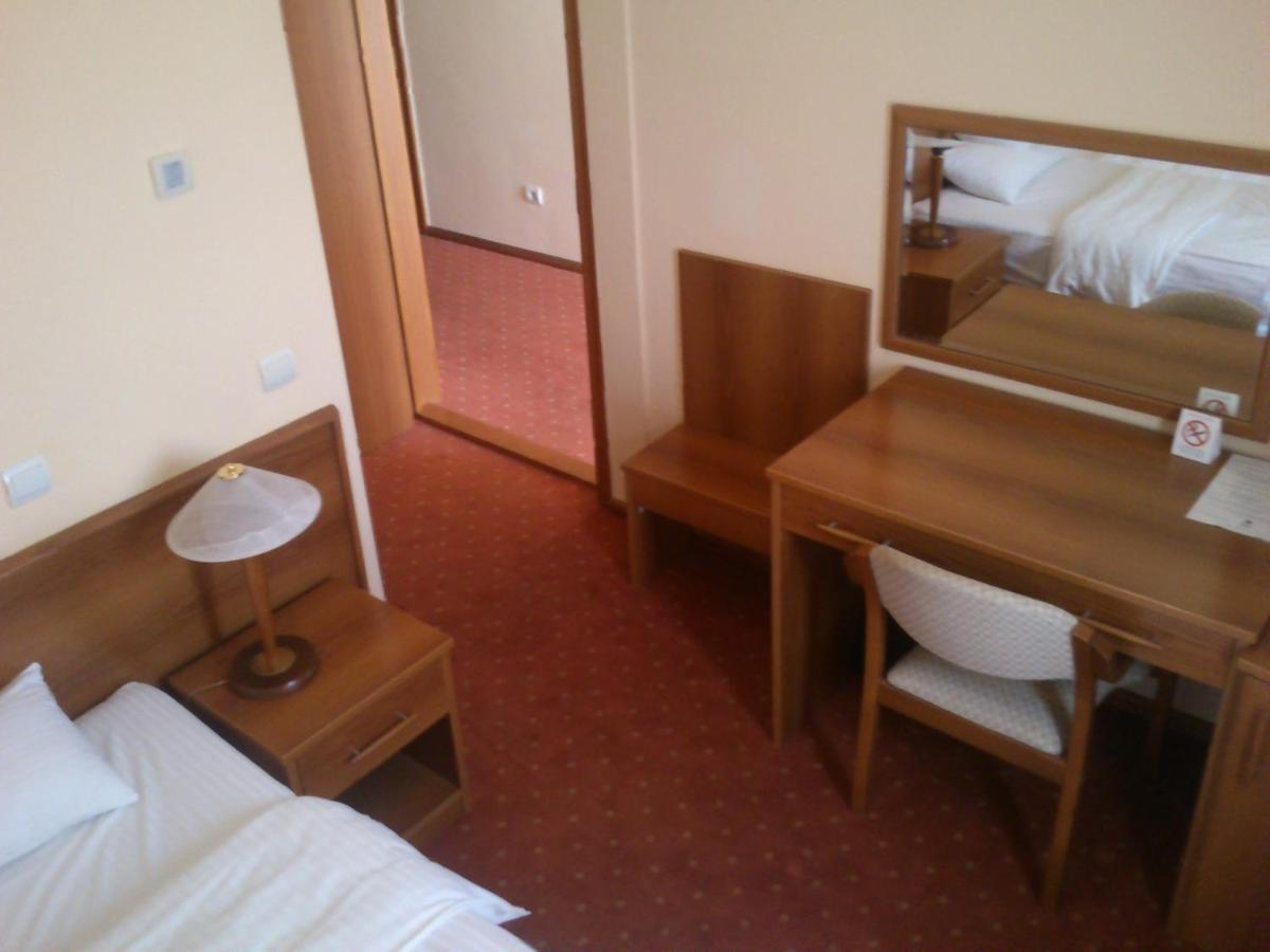 Hotel Srbija Вършац Екстериор снимка
